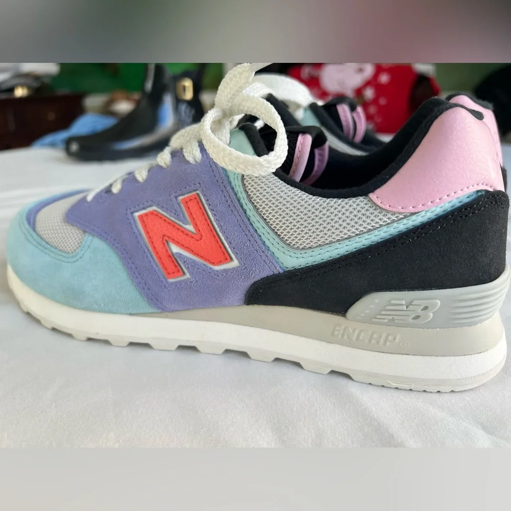 Louis Deguzman New Balance 574 Ma Divina Sz 8.5 - Picture 9 of 13